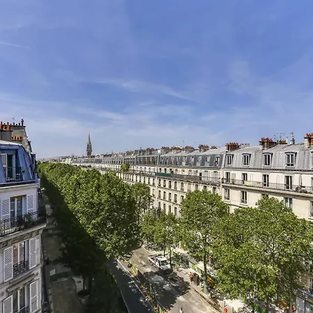 Apartment Guestready - French Flair Rooftop Hideaway *